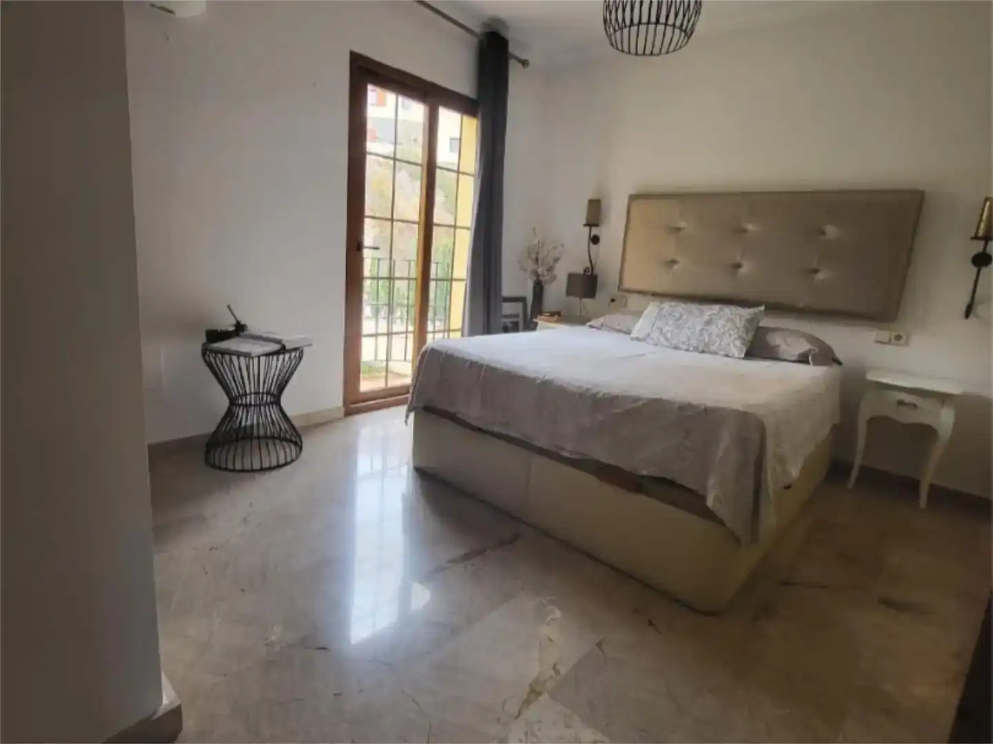 Dormitori de Casa o xalet en venda en Cartagena amb Aire condicionat, Jardí privat i Piscina