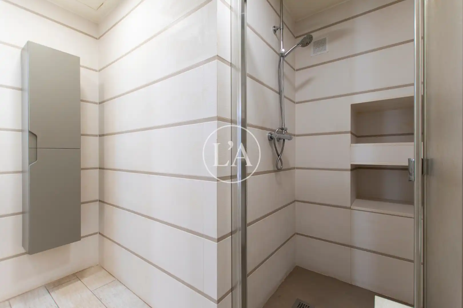 Semi-detached house with terrace for sale in Carrer d'Alexandre Galí, imagen 27