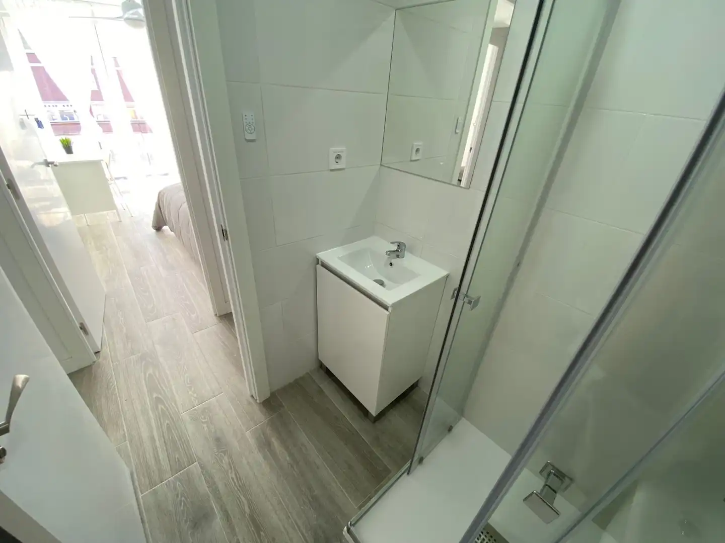 Baño de Piso de alquiler en Madrid con Calefacción, Amueblado y Horno