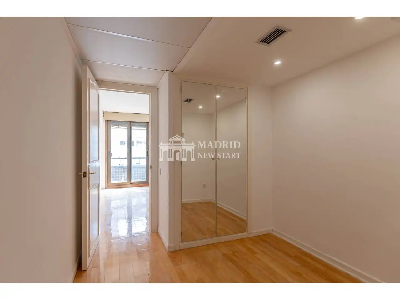 Flat with terrace to rent in Calle Fortuny, imagen 16