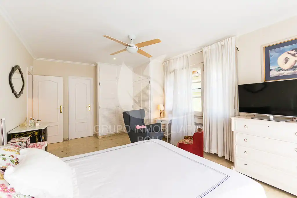 Bedroom of Houses for sale in Montcada i Reixac  with Air Conditioner, Heating and Terrace