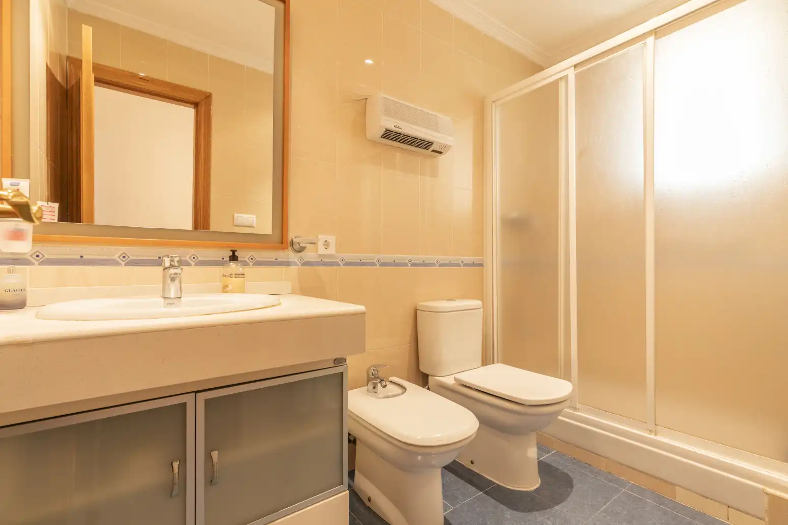 Baño de Casa o chalet en venta en Tavernes Blanques con Aire acondicionado, Calefacción y Terraza