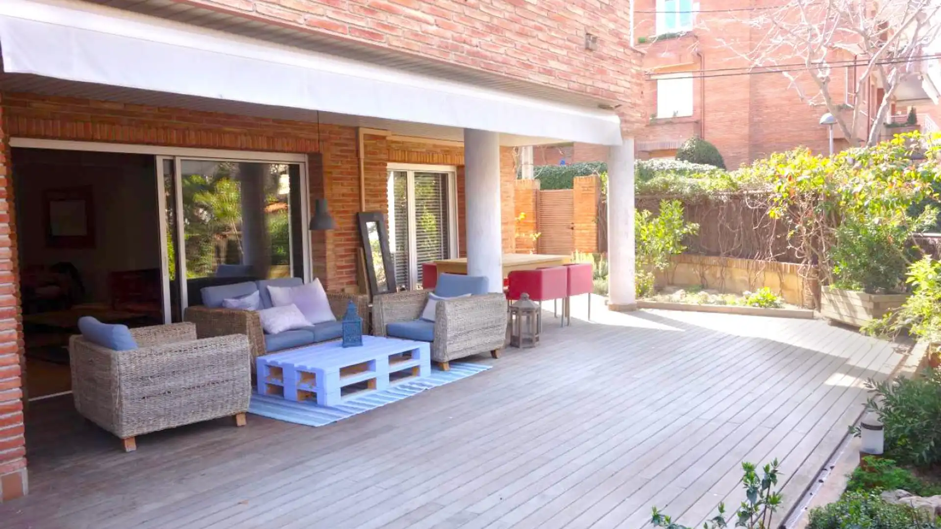 Terraza de Planta baja en venta en Sant Cugat del Vallès con Aire acondicionado, Calefacción y Jardín privado