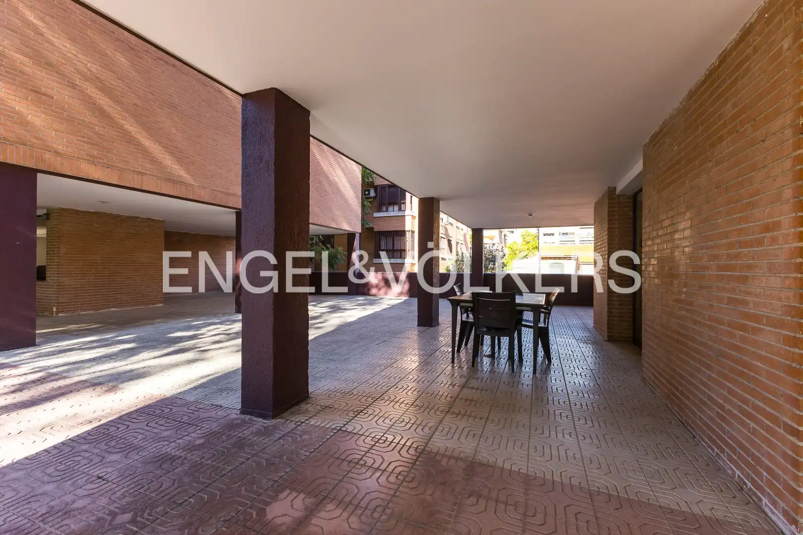Terraza de Piso en venta en Ciudad Lineal