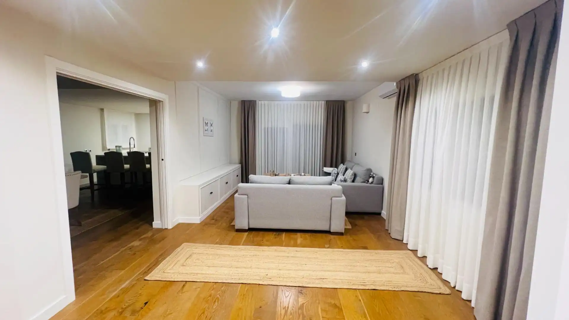 Living room of Houses for sale in Cambrils  with Air Conditioner, Private garden and Parquet flooring