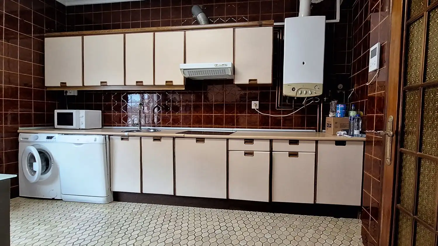 Cuina de Pis en venda en Oviedo  amb Calefacció