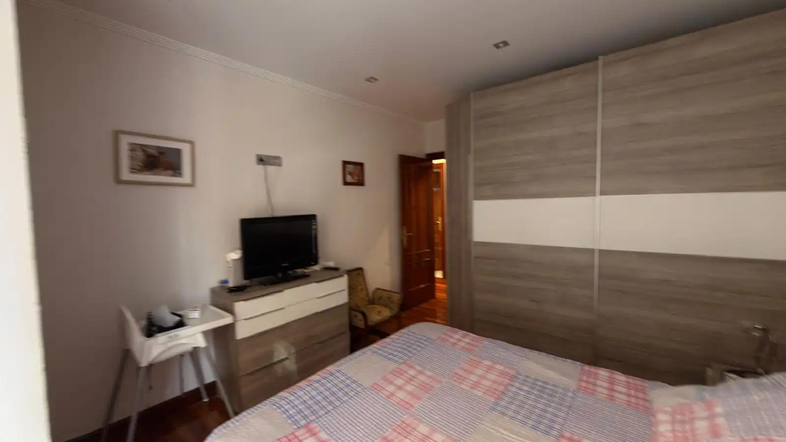Schlafzimmer von Wohnung zum Verkauf in Bilbao  mit Terrasse und Möbliert