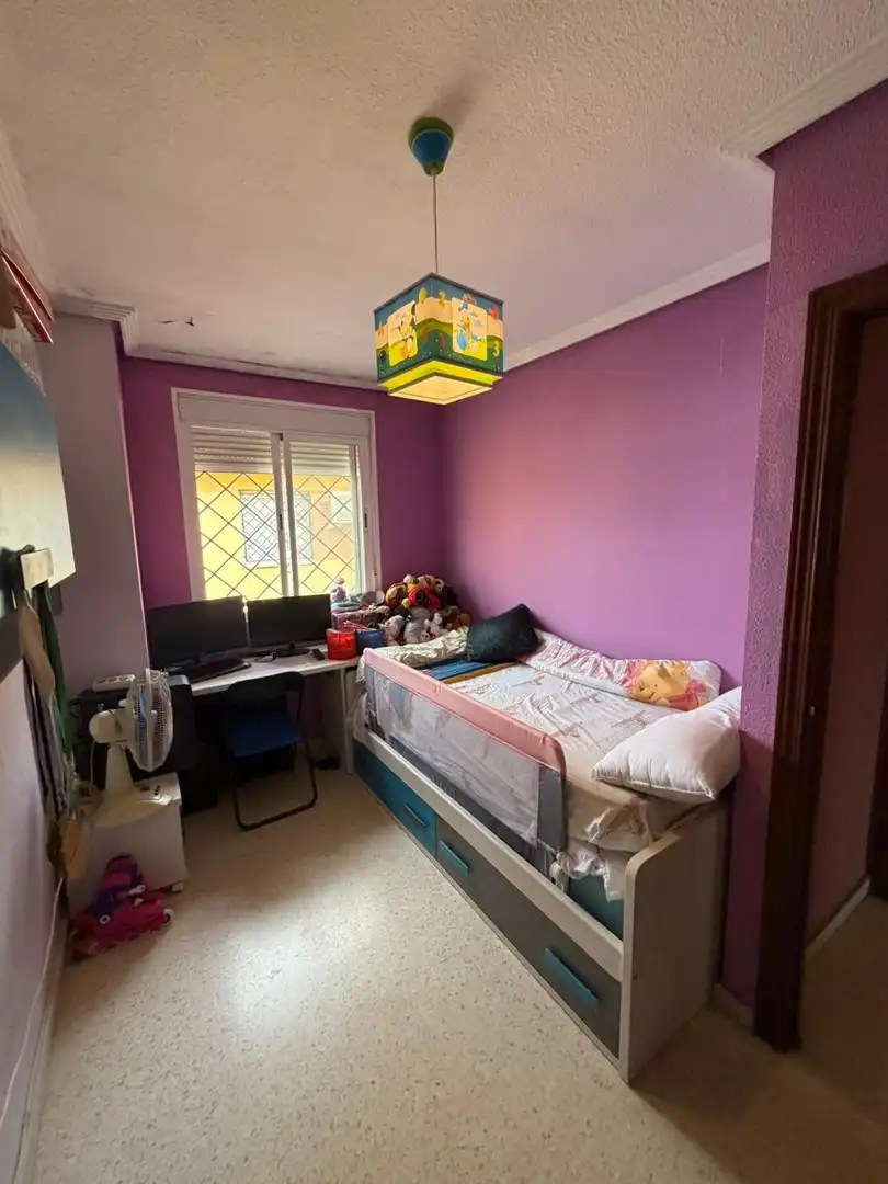 Dormitori de Casa adosada en venda en Alcalá de Guadaira