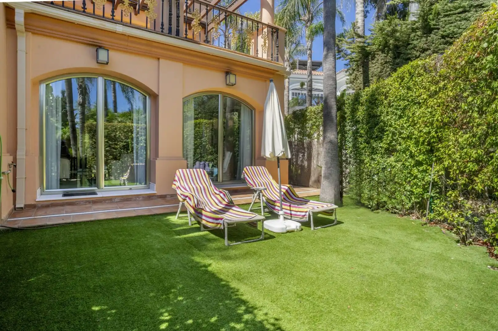 Planta baja en venta en Puerto Banús