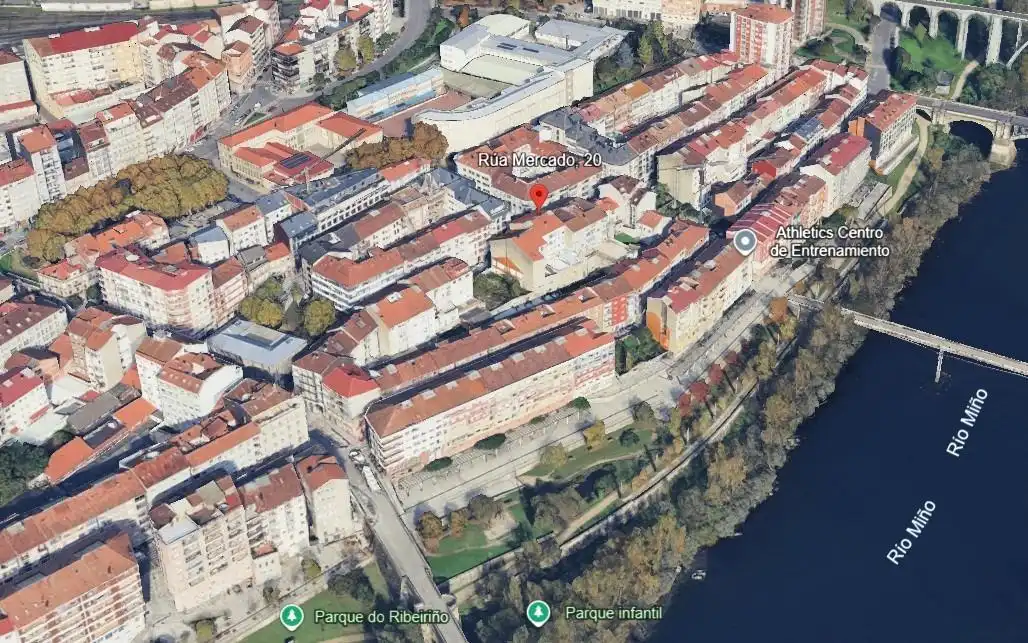 Exterior view of Flat for sale in Ourense Capital   with Parquet flooring, Storage room and Balcony