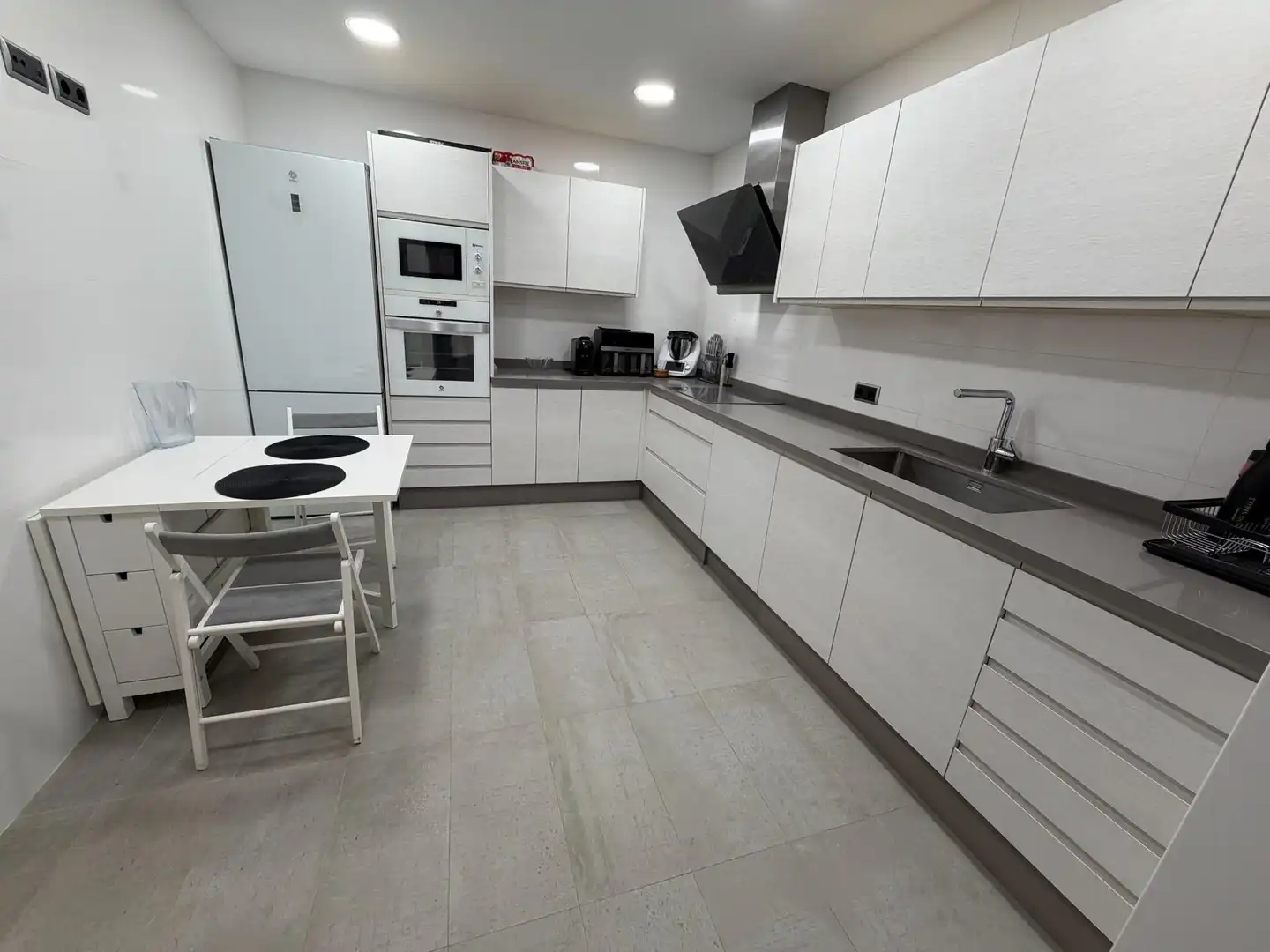 Küche von Wohnung zum Verkauf in Alzira mit Klimaanlage, Heizung und Parkett