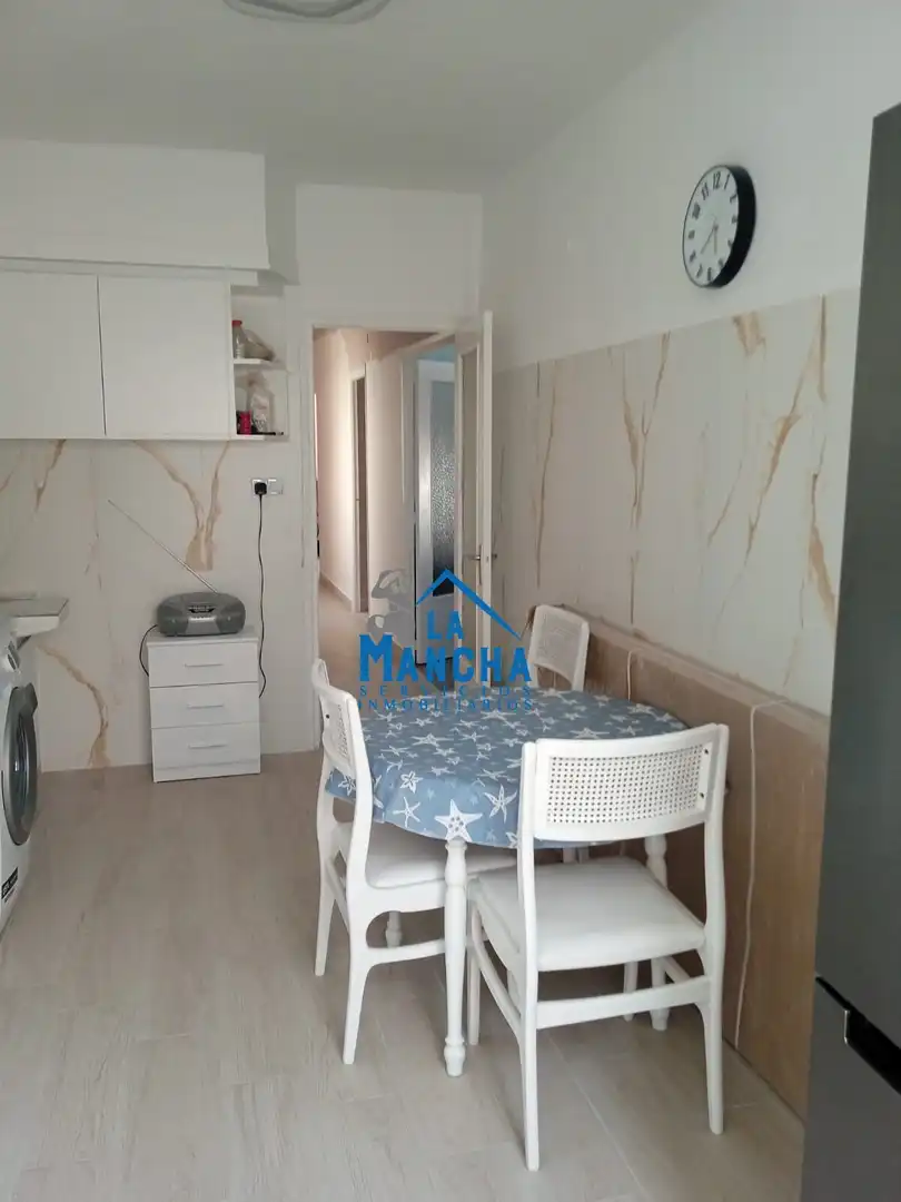 Dining room of Flat for sale in Almansa  with Furnished and Balcony