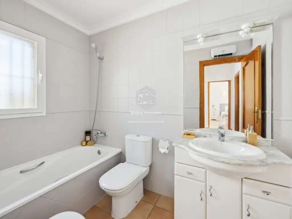 Houses for sale in La Granadella - Costa Nova