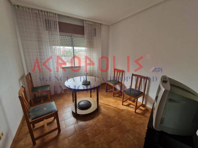 Piso en Venta en Calle Navia en Benavente