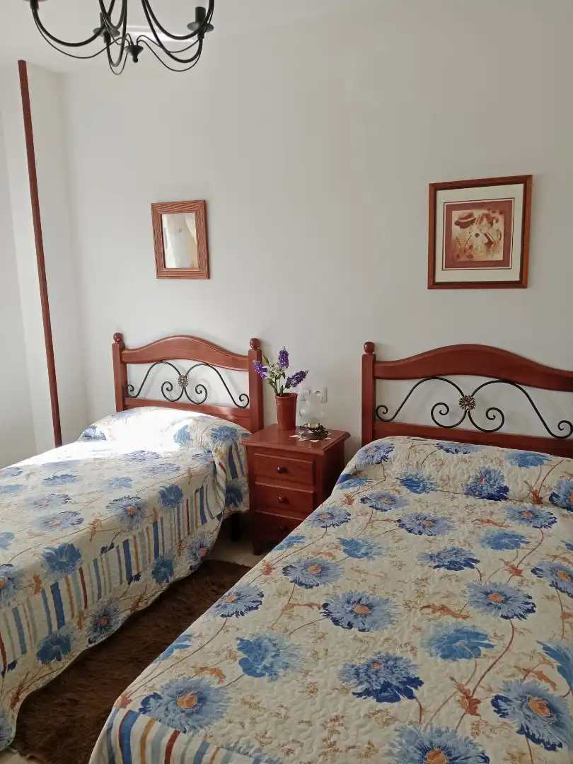 Schlafzimmer von Einfamilien-Reihenhaus zum Verkauf in Venialbo mit Heizung, Privatgarten und Balkon
