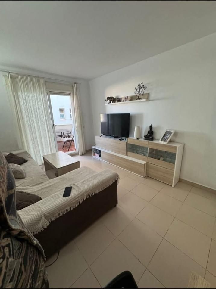 Living room of Flat for sale in Estepona  with Terrace