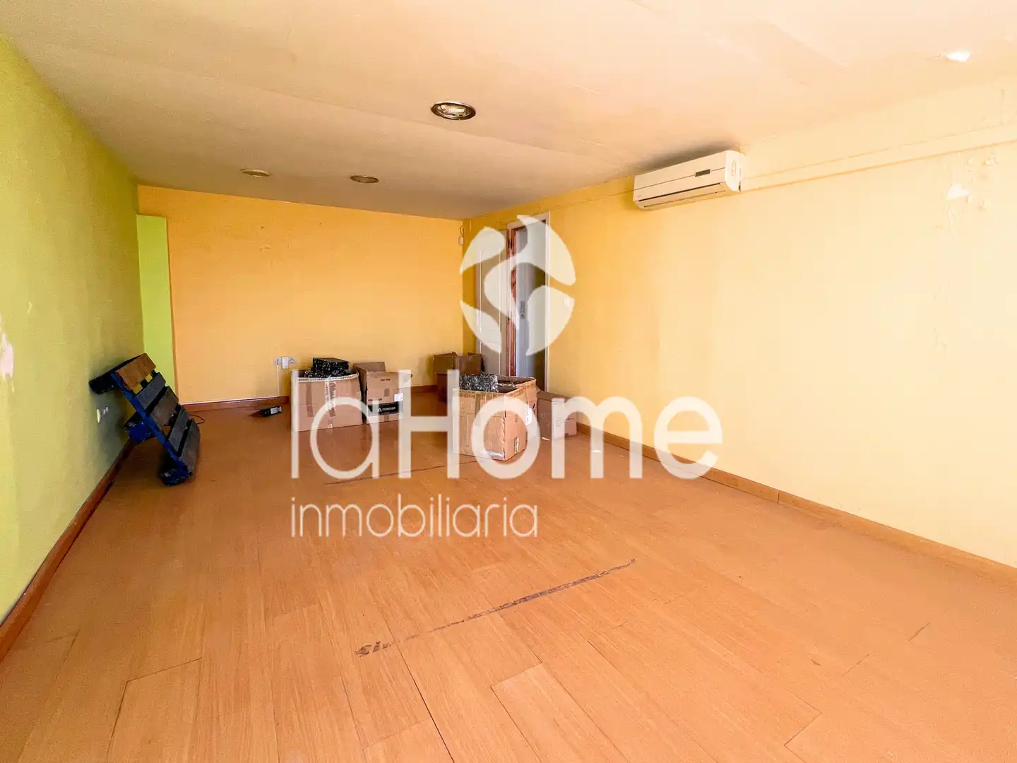 Nave industrial en venta en Manises
