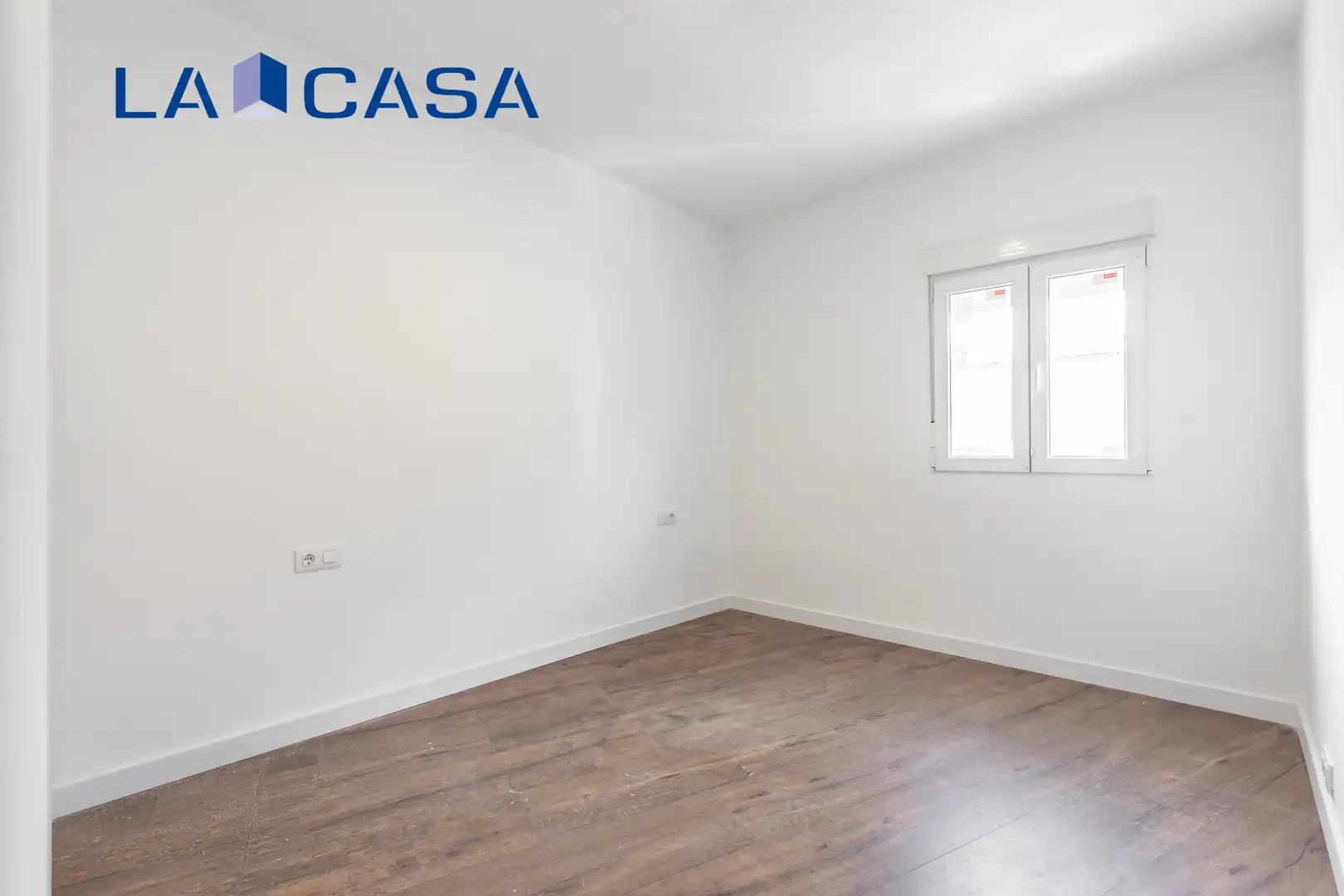 Habitación de Piso en venta en Madrid con Calefacción y Terraza