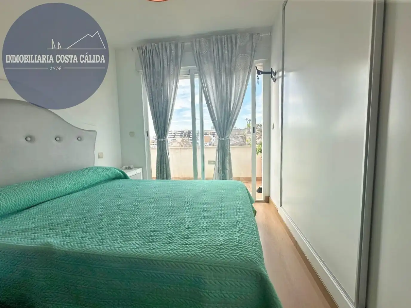 Habitación de Casa adosada en venta en Águilas con Aire acondicionado, Calefacción y Jardín privado