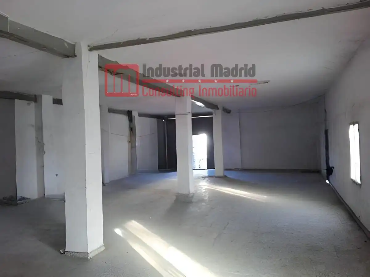 Local comercial en venda a Campo Real, imagen 4