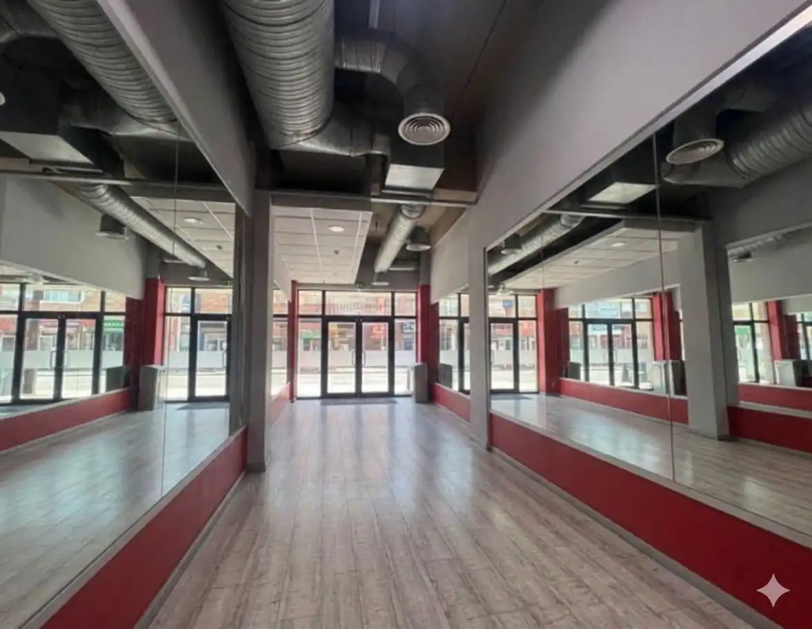 Commercial properties for rent in Toledo  with Air Conditioner, Heating and Parquet flooring