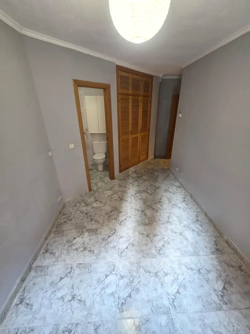 Flat for sale in Valdemoro  with Air Conditioner and Heating