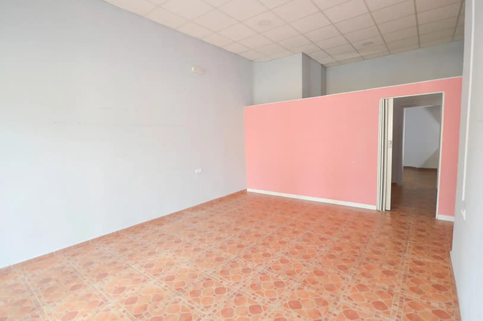Local comercial en venda a Paseo del Generalife 0, imagen 3
