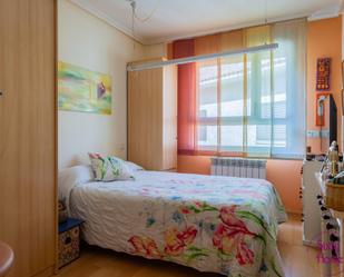 Bedroom of Flat for sale in  Huesca Capital  with Air Conditioner, Terrace and Balcony