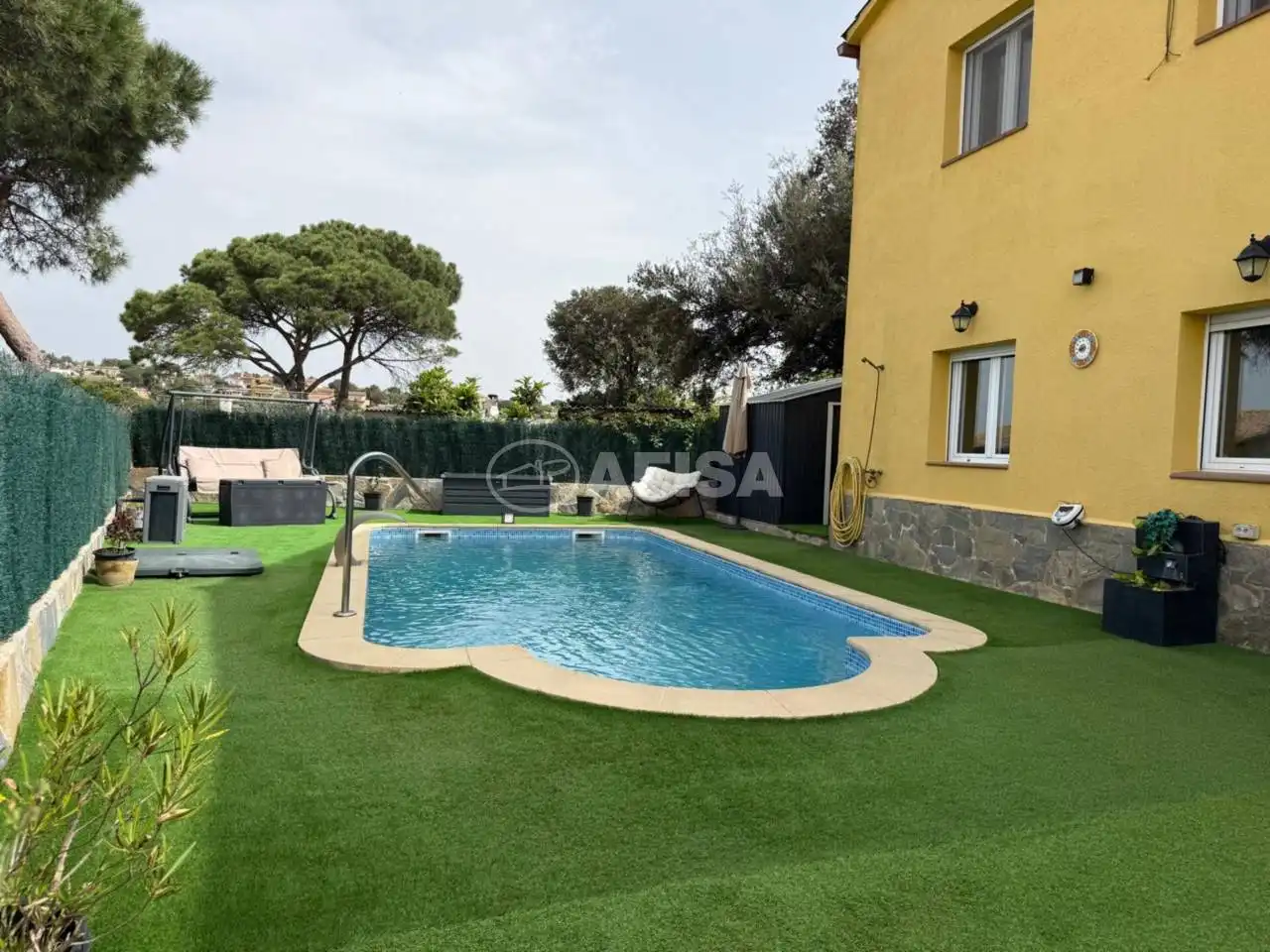 Piscina de Casa o xalet en venda en Maçanet de la Selva amb Aire condicionat, Calefacció i Jardí privat