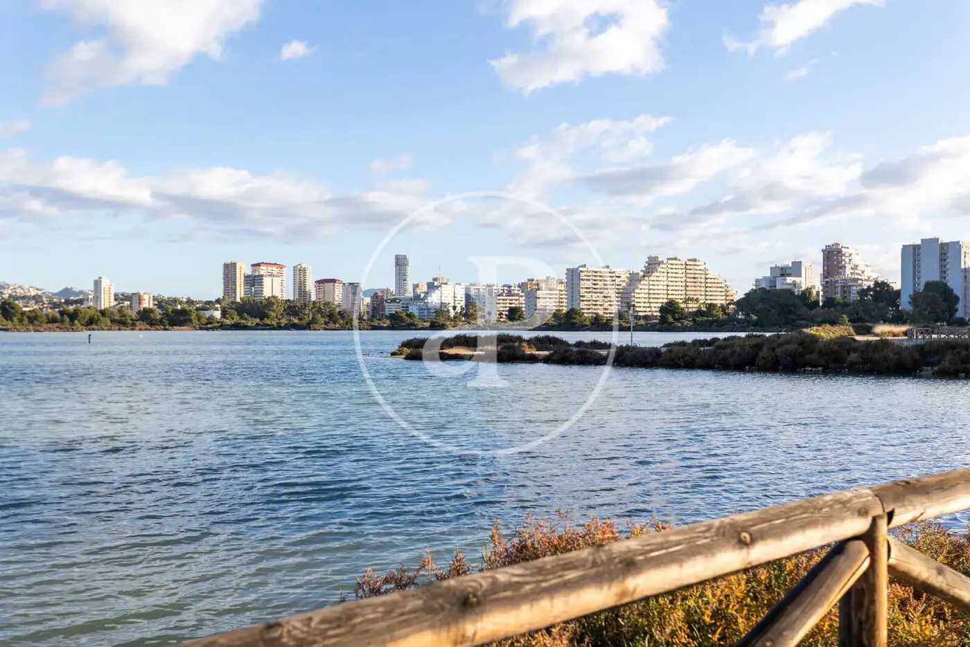 Piso en venta en Av. Rosa de los Vientos, Zona Levante - Playa Fossa