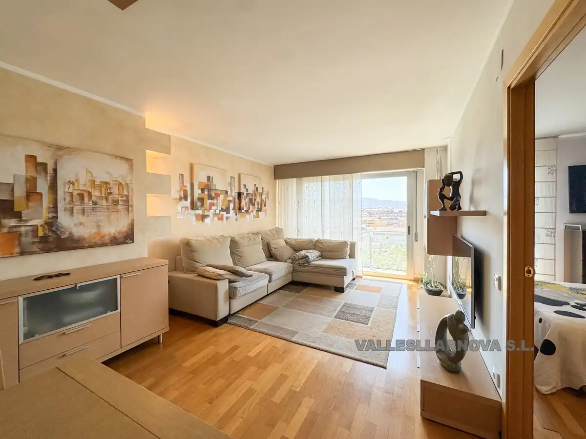 Living room of Flat for sale in Mollet del Vallès  with Parquet flooring, Storage room and Balcony