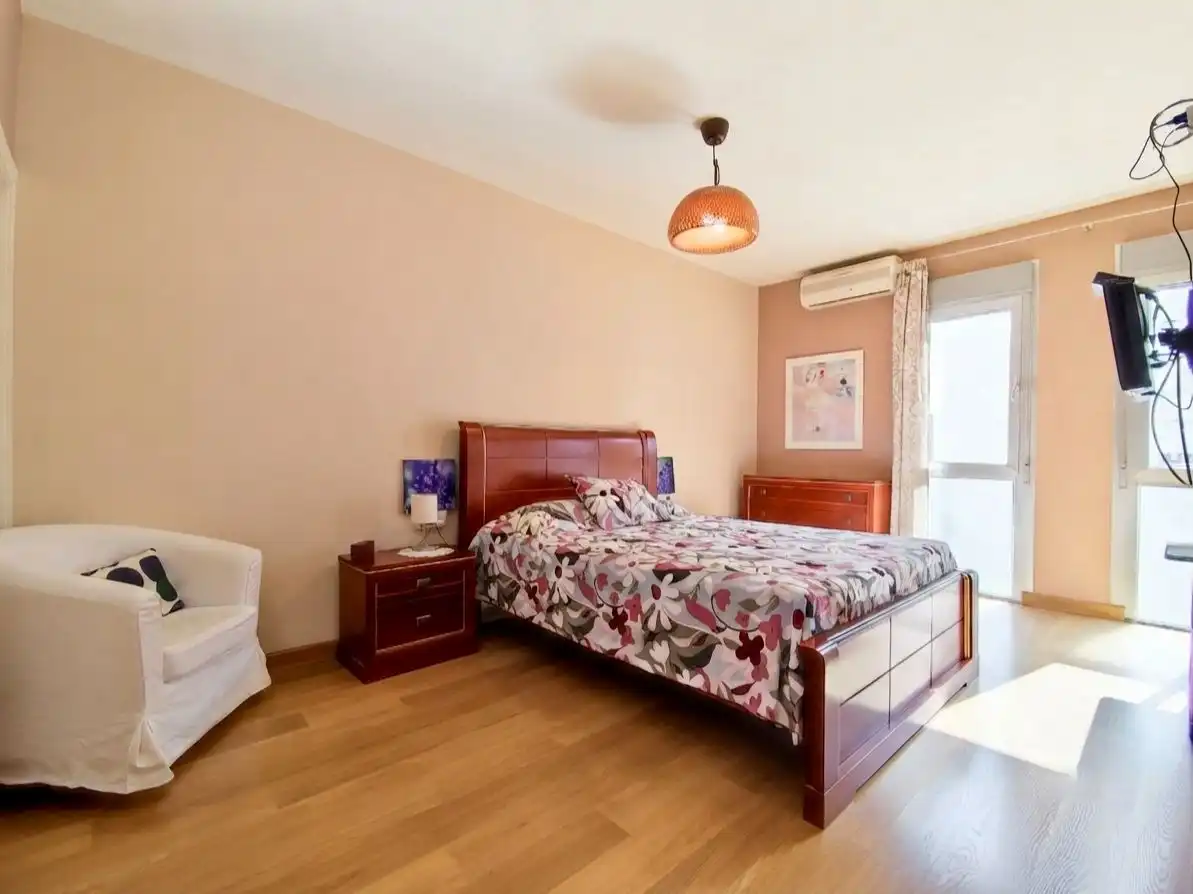 Habitación de Piso en venta en Mairena del Aljarafe con Aire acondicionado