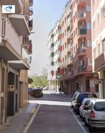 Piso con ascensor en venta en Calle ESCOLES