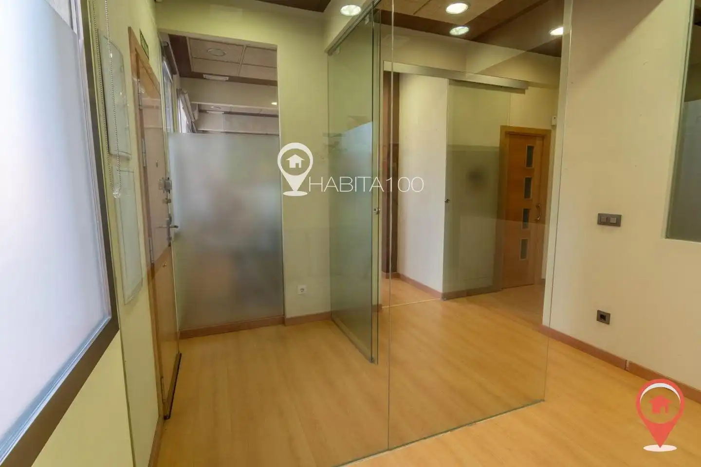 Commercial properties for sale in Cuenca  with Air Conditioner