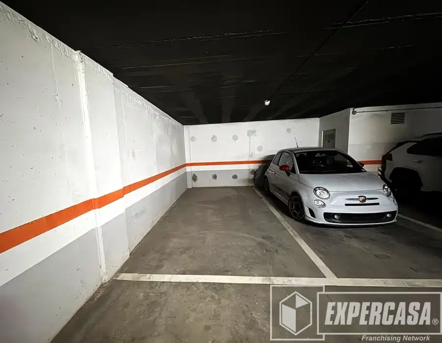 Parking de Piso en venta en Valencia con Parquet y Trastero