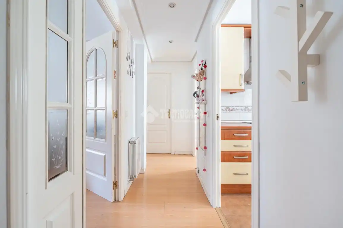 Flat for sale in Madrid  with Air Conditioner and Heating