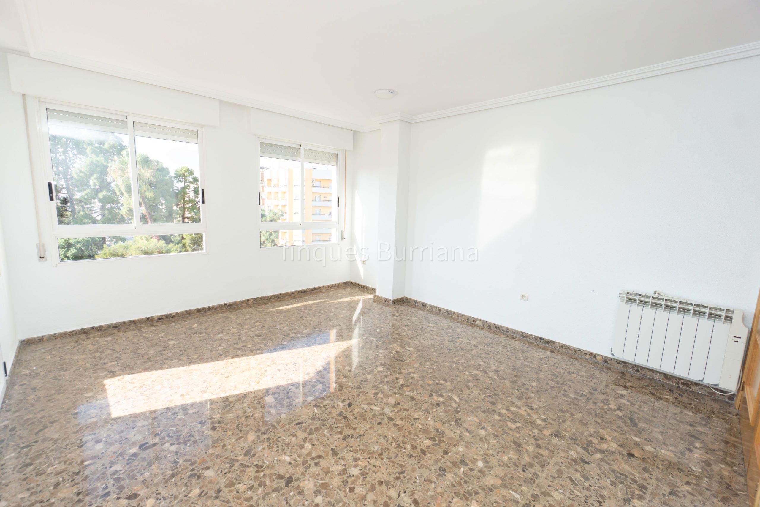 Bedroom of Flat for sale in Llombai