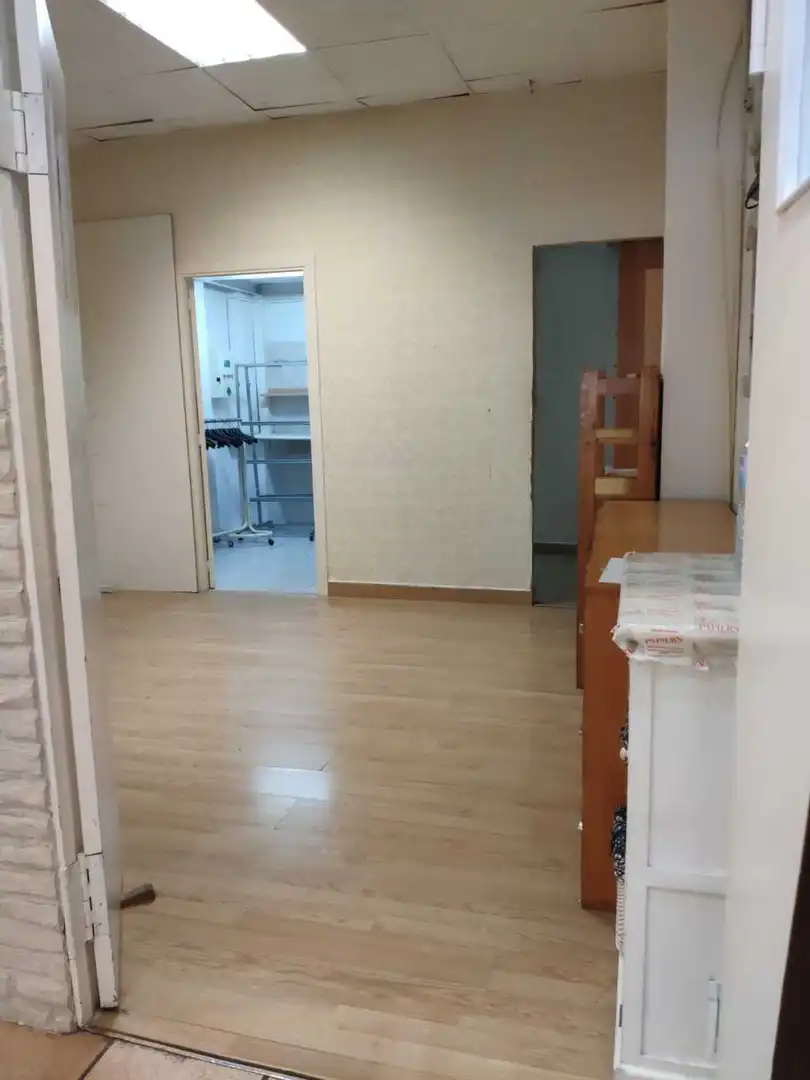 Local comercial de lloguer a Oeste, imagen 6