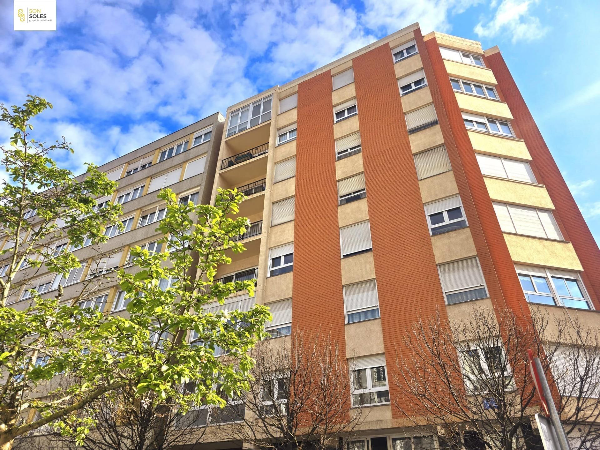 Vista exterior de Pis en venda en Santander amb Calefacció i Terrassa
