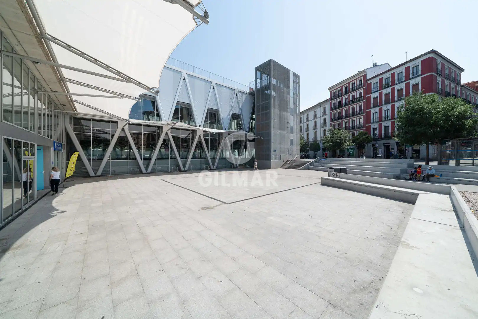 Außenansicht von Erdgeschoss zum Verkauf in Madrid mit Heizung