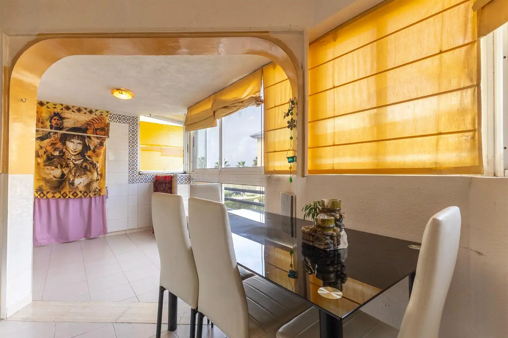 Menjador de Apartament en venda en Torrevieja amb Terrassa, Balcó i Piscina comunitària