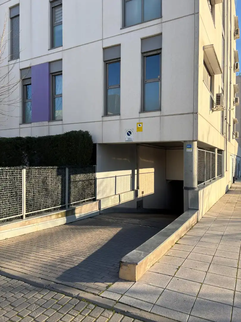 Parking of Garage for rent in Parla
