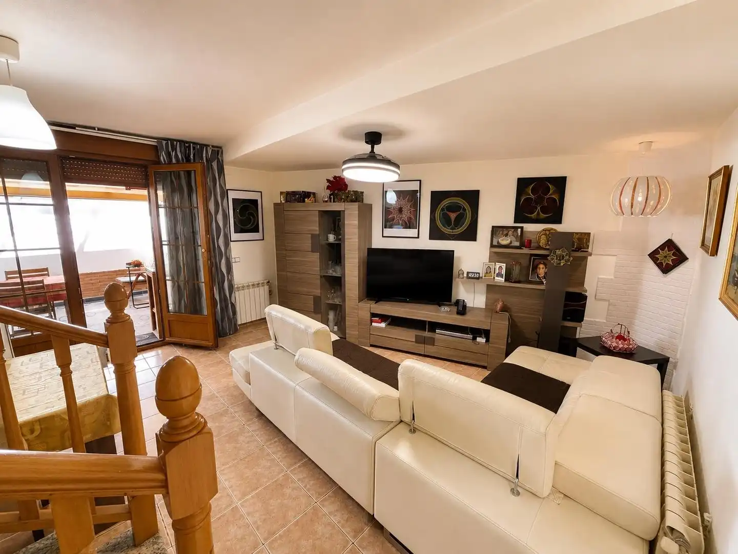 Sala d'estar de Casa adosada en venda en Ciempozuelos amb Aire condicionat i Calefacció