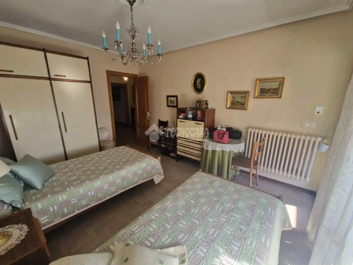 Habitación de Piso en venta en Palencia con Calefacción, Parquet y Terraza
