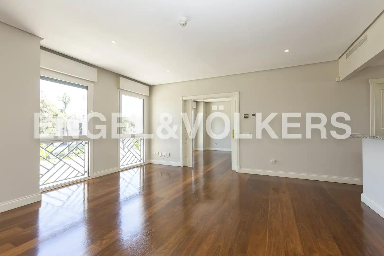 Comedor de Piso de alquiler en Madrid con Aire acondicionado, Calefacción y Piscina