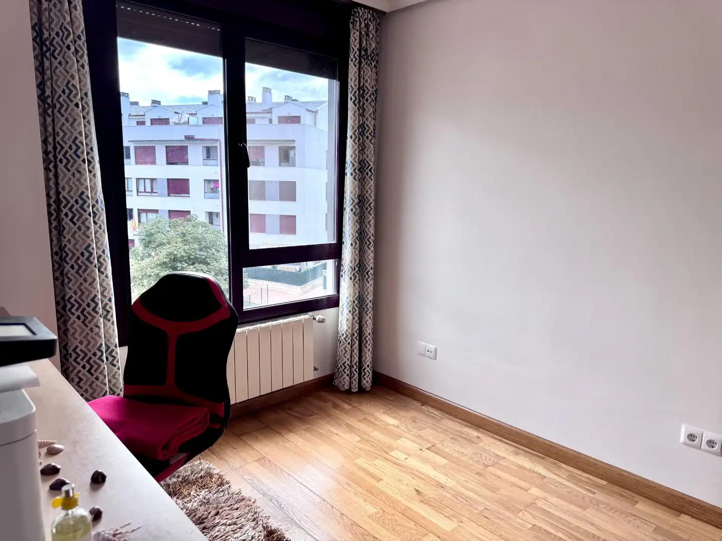 Bedroom of Flat for sale in Entrambasaguas  with Air Conditioner, Heating and Private garden