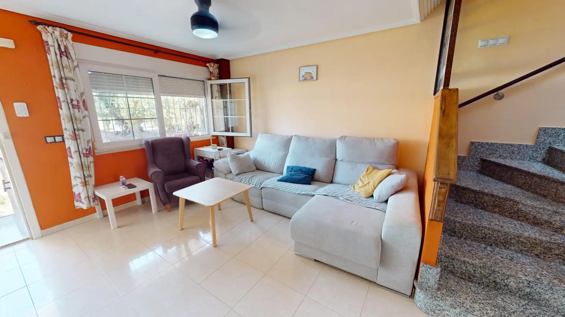 Sala d'estar de Casa adosada en venda en Almoradí amb Terrassa, Balcó i Piscina comunitària