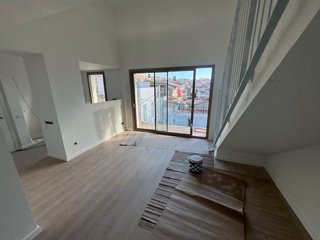 Sala d'estar de Àtic en venda en Rubí amb Aire condicionat, Calefacció i Parquet