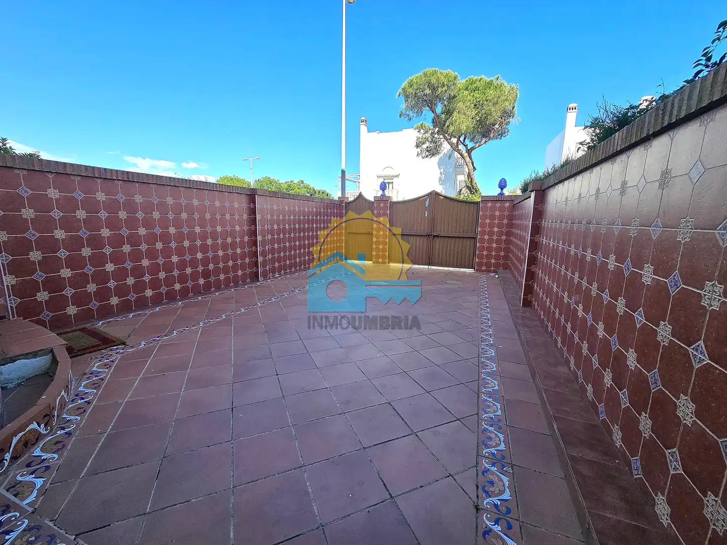 Jardín de Casa adosada en venta en Punta Umbría con Terraza, Balcón y Piscina comunitaria