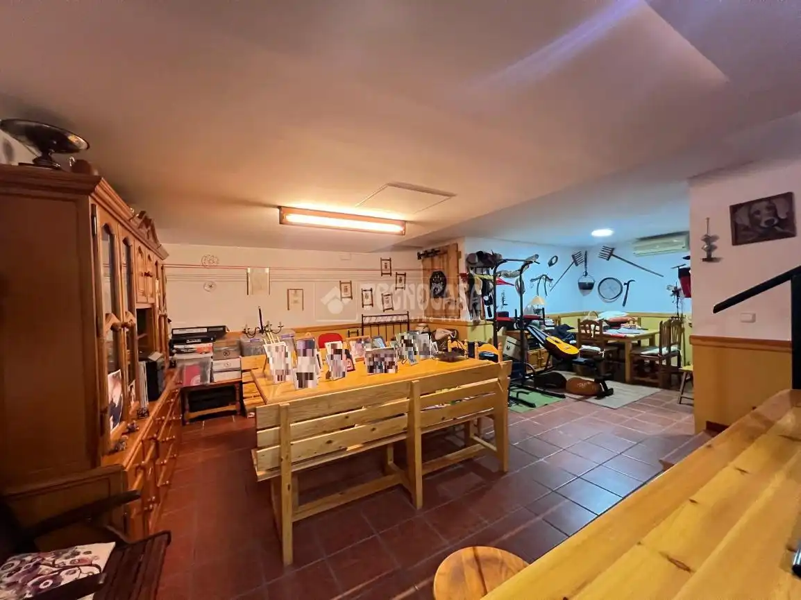 Detached homes for sale in Dos Hermanas